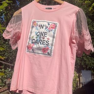 Cute designer vines shirt. Small.